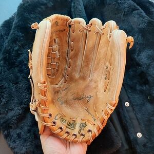 Rawlings Tan Baseball Glove